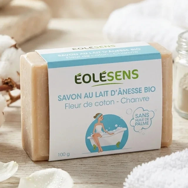 Savon lait d'ânesse bio Eolesens 100g avec fleurs de coton sur bois clair