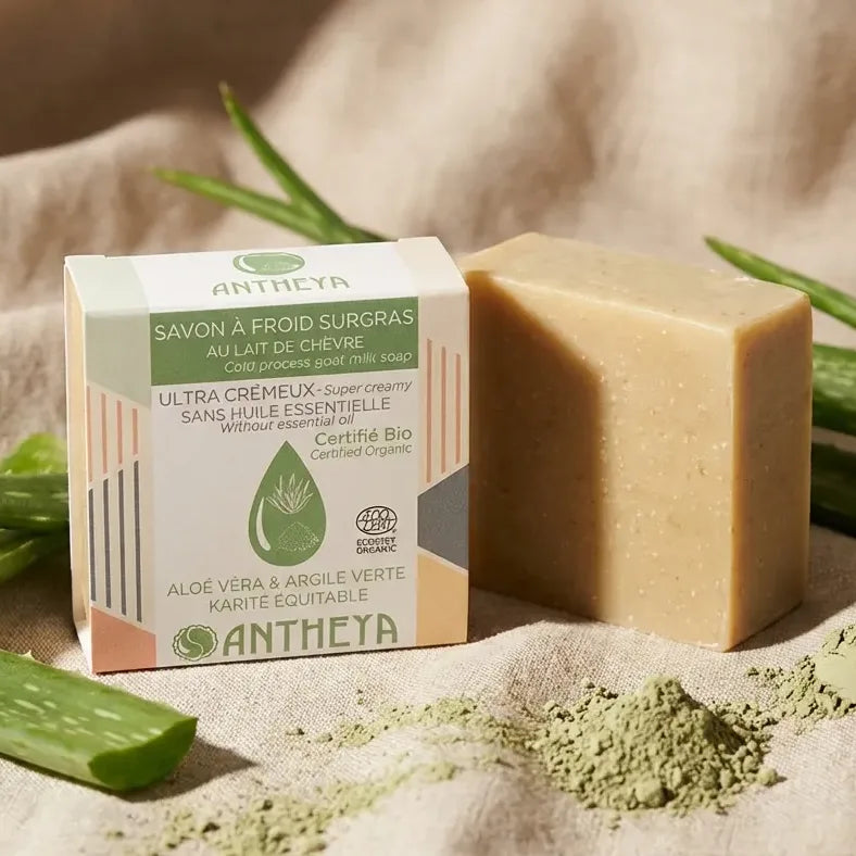 Savon solide crémeux Antheya hydratant pour peaux fragiles avec packaging écologique