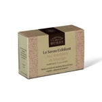 Un savon exfoliant aux tourteaux de moringa de la marque comptoir des huiles