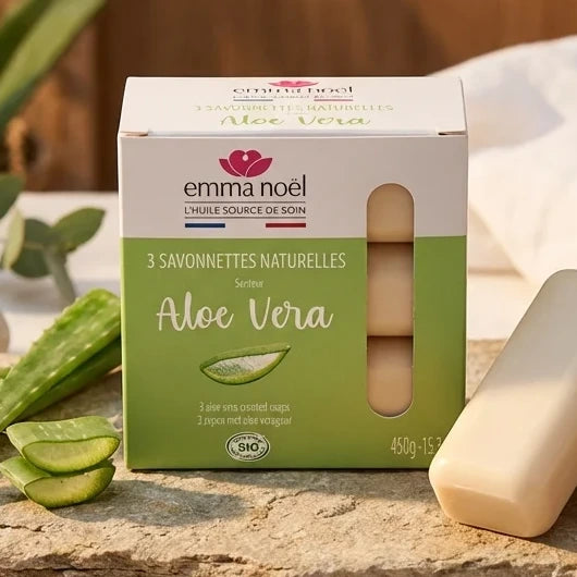 Savonnettes Aloe Vera Bio Emma Noël 150g - Packaging blanc et barres de savon naturel