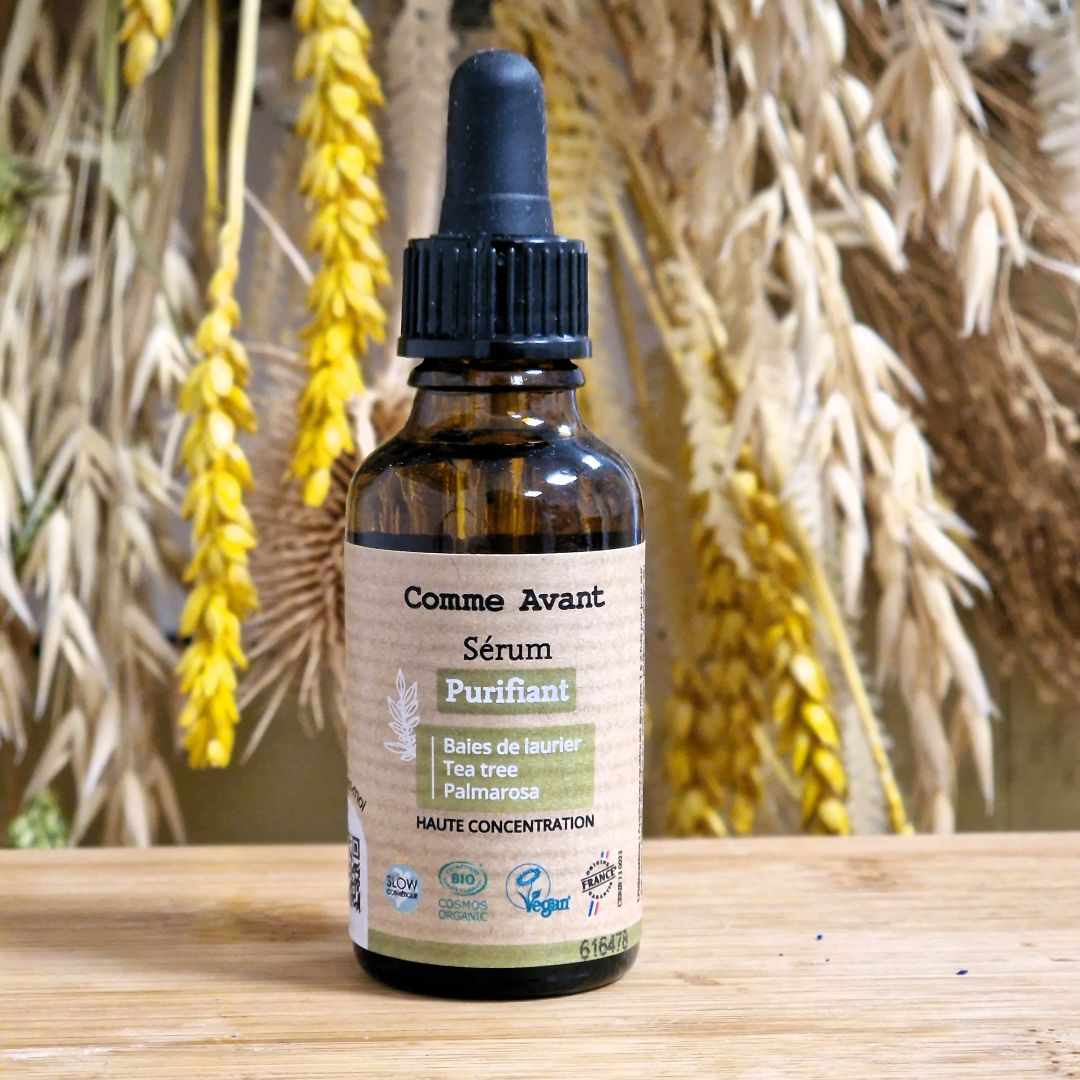 Photo d'ambiance d'Un sérum visage purifiant de 30 ml de la marque Comme Avant
