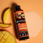 Un shampoing et démêlant boucles anti-frisottis de la marque Centifolia avec des morceaux de mangues