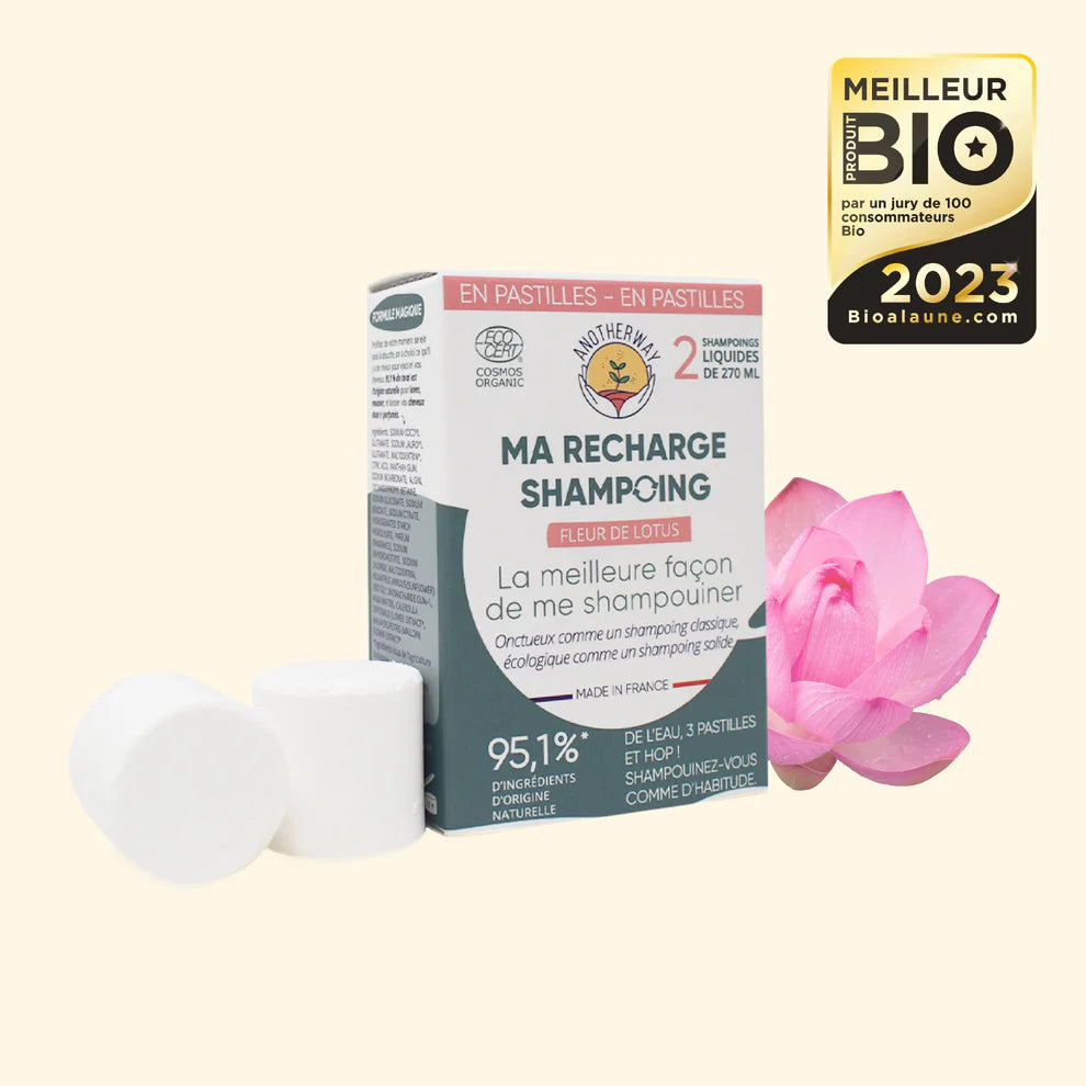 Un pack de shampoing fleur de lotus bio de 6 pastilles de la marque Anotherway