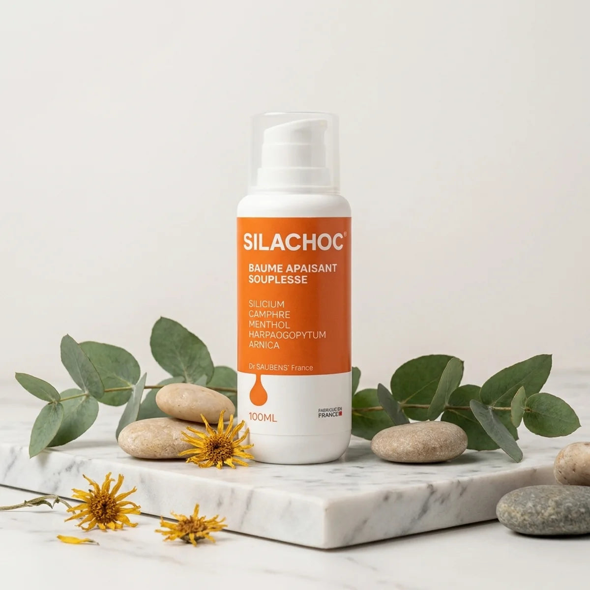Silachoc 100 ml gel articulaire apaisant Labo Santé Silice sur surface marbre avec éléments bien-être