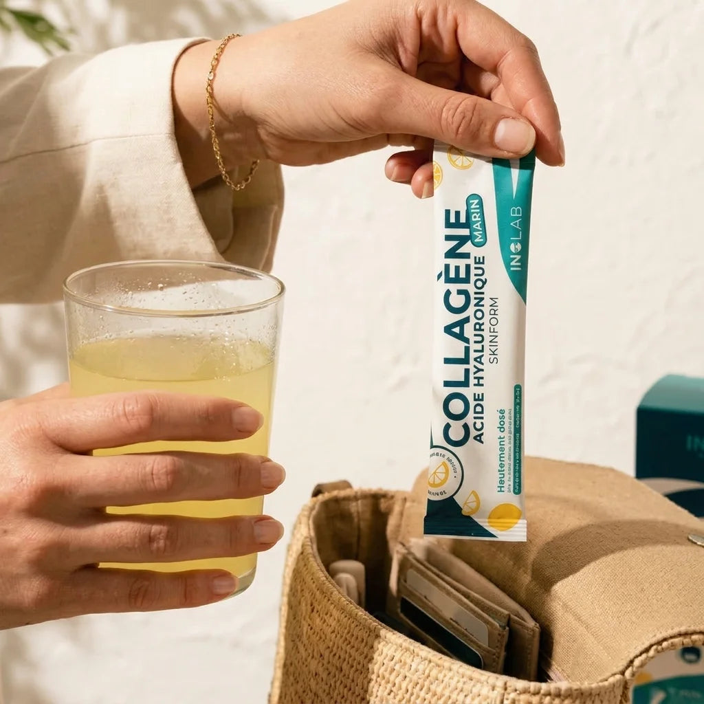 Skinform Sticks collagène marin acide hyaluronique Inolab au-dessus verre boisson