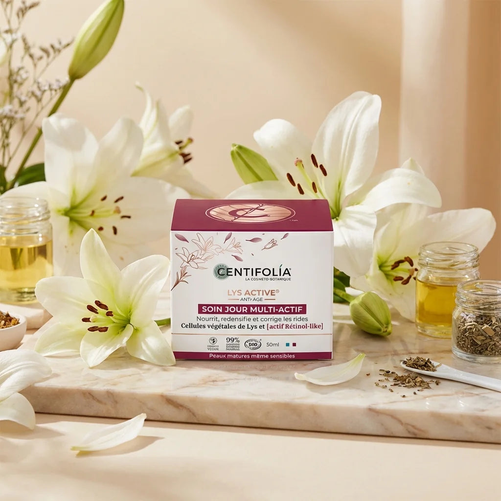 Crème Centifolia Lys Active 50ml entourée de fleurs blanches et ingrédients naturels