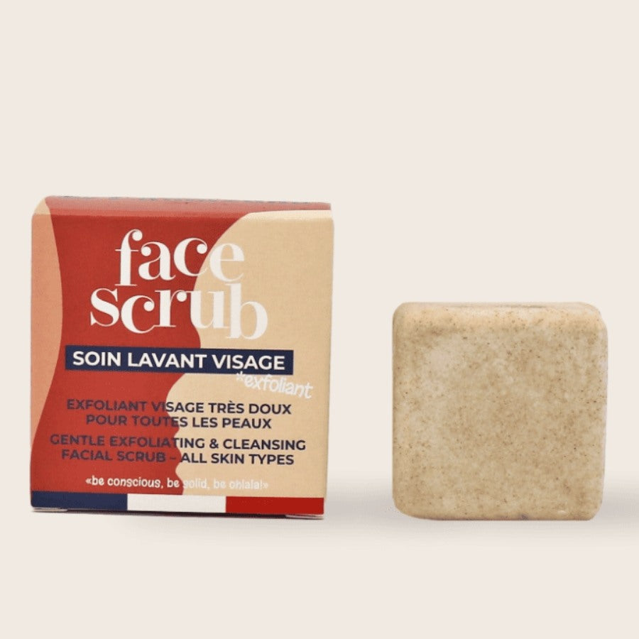 Soin lavant visage exfoliant solide Face Scrub de la marque Lamazuna
