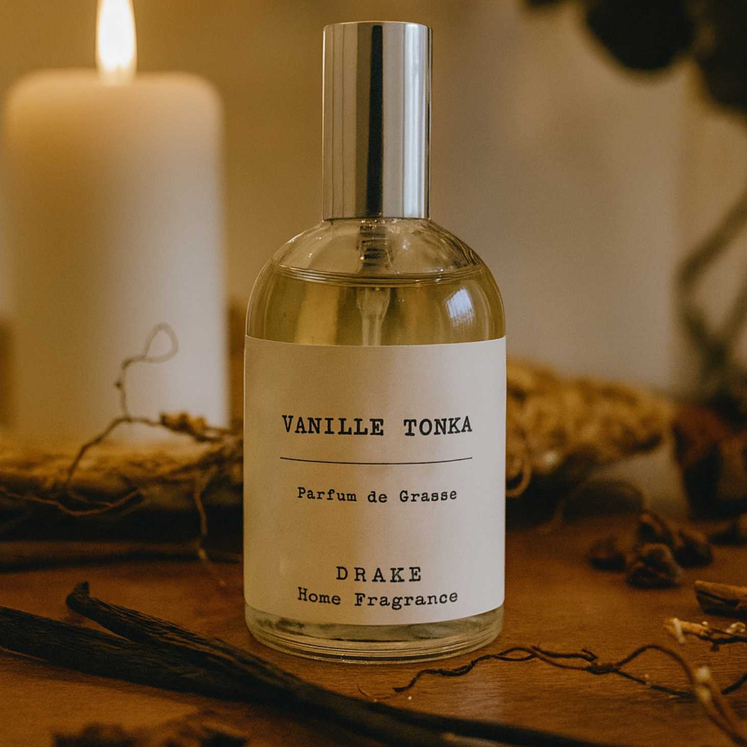 Un spray d'ambiance parfum vanille onka de la marque Drake