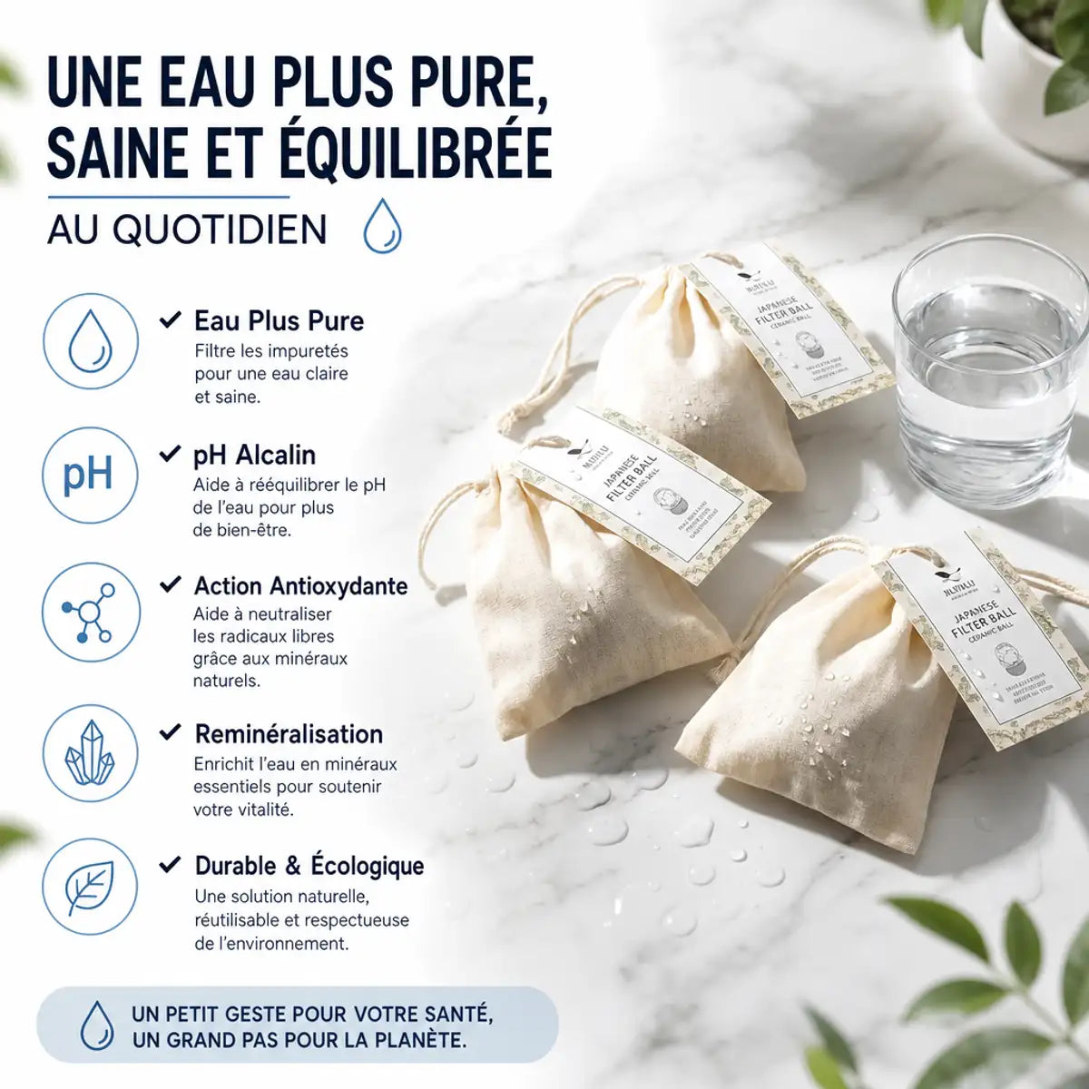 Trio billes céramiques filtrantes japonaises pour eau pure, alcaline et reminéralisée sur marbre blanc